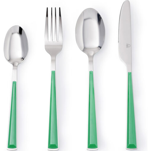 •Set de cubertería 24 piezas para 6 servicios compuesta por 6 cuchillos de mesa