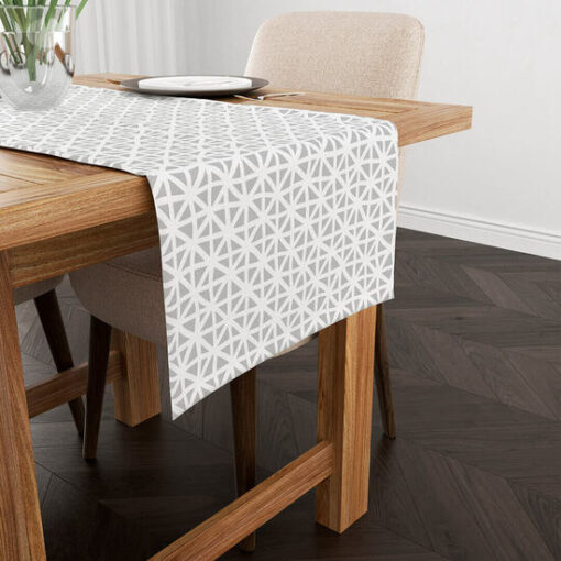 CAMINO DE MESA MODELO 0318-122. Camino de mesa rectangular de algodón orgánico. Fácil de rollar. Le dará un toque de distinción y decoración a tu ambiente. Combina con cualquier vajilla u objeto decorativo.. Tejido 100% algodón orgánico 300 grs.. Estampamos en pigmento