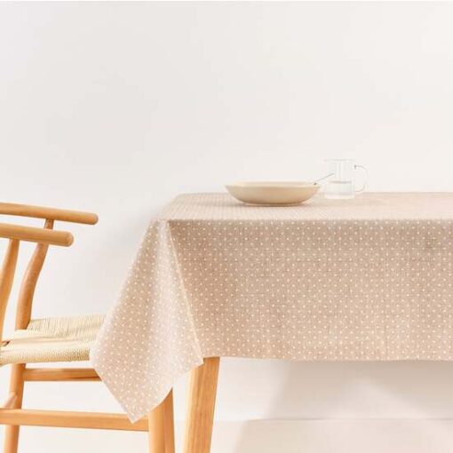Mantel resinado antimanchas Plumeti Blanco. Dale un toque elegante y práctico a tu mesa con nuestro mantel antimanchas. Con dos capas de resina y una de teflón
