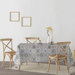 lo que le aporta un tacto plastificado