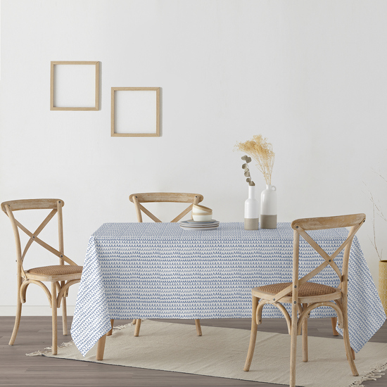 lo que le aporta un tacto plastificado