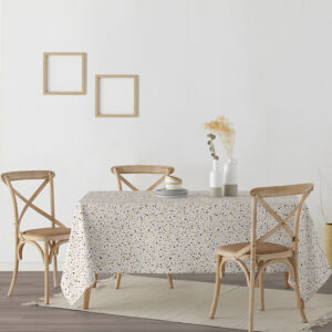 lo que le aporta un tacto plastificado