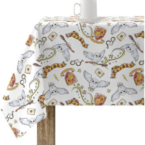 Mantel resinado (tacto plastificado) antimanchas modelo Gryffindor 01  Modelo: Gryffindor 01 Color: multicolor Composición: Tejido 100% algodón resinado. Tipo de Confección:  Tipo de Estampación: Estampamos en pigmento