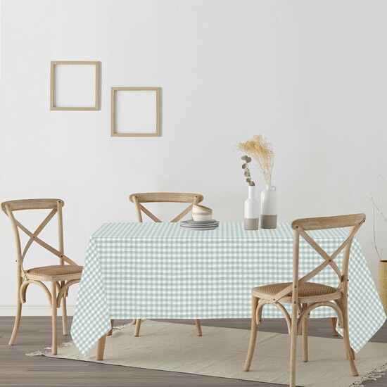 lo que le aporta un tacto plastificado