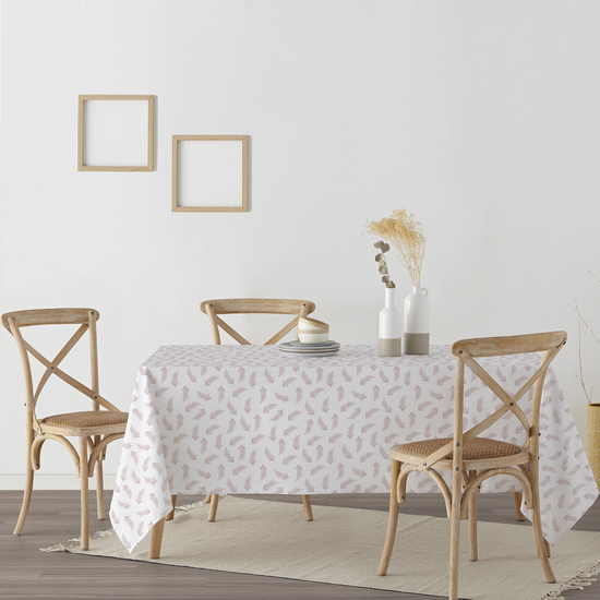 lo que le aporta un tacto plastificado