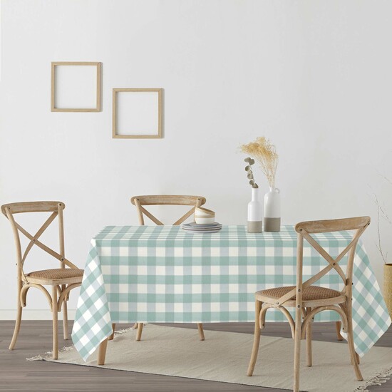 lo que le aporta un tacto plastificado