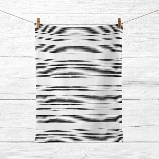 Pack 2 unidades paño de cocina 0220-07 Categoría: Complementos Calidad: Tejido 100% algodón orgánico 220 grs. En Muare trabajamos para que tu hogar sea un espacio con un carácter único donde unimos el diseño