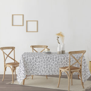 lo que le aporta un tacto plastificado