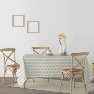 lo que le aporta un tacto plastificado