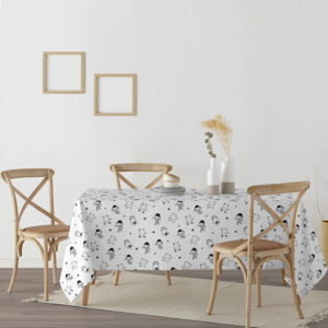 lo que le aporta un tacto plastificado