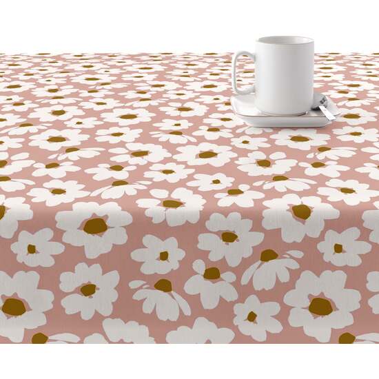 cuenta con dos capas de resina y una de teflón que le proporciona un tacto suave y no plastificado. Aunque incorpora propiedades impermeables