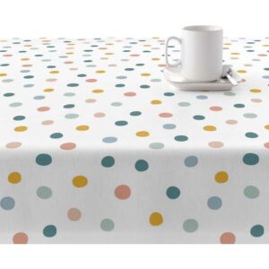 cuenta con dos capas de resina y una de teflón que le proporciona un tacto suave y no plastificado. Aunque incorpora propiedades impermeables