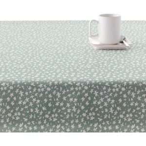 cuenta con dos capas de resina y una de teflón que le proporciona un tacto suave y no plastificado. Aunque incorpora propiedades impermeables