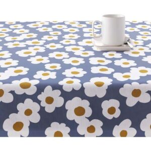 cuenta con dos capas de resina y una de teflón que le proporciona un tacto suave y no plastificado. Aunque incorpora propiedades impermeables