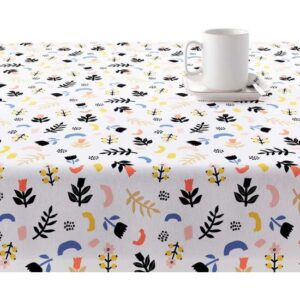 cuenta con dos capas de resina y una de teflón que le proporciona un tacto suave y no plastificado. Aunque incorpora propiedades impermeables