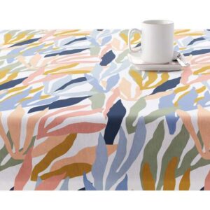 cuenta con dos capas de resina y una de teflón que le proporciona un tacto suave y no plastificado. Aunque incorpora propiedades impermeables