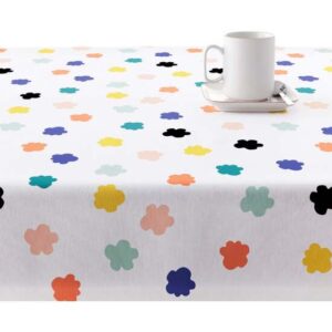 cuenta con dos capas de resina y una de teflón que le proporciona un tacto suave y no plastificado. Aunque incorpora propiedades impermeables