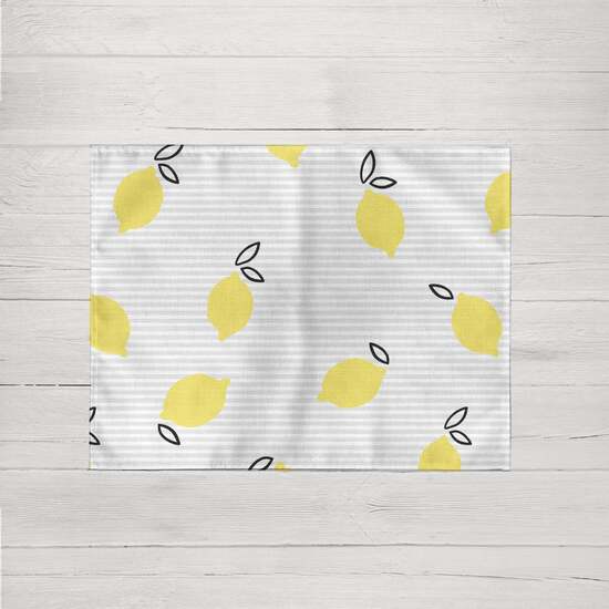 cuenta con dos capas de resina y una de teflón. Aunque incorpora propiedades impermeables