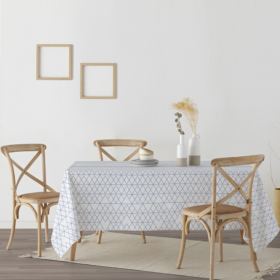 lo que le aporta un tacto plastificado